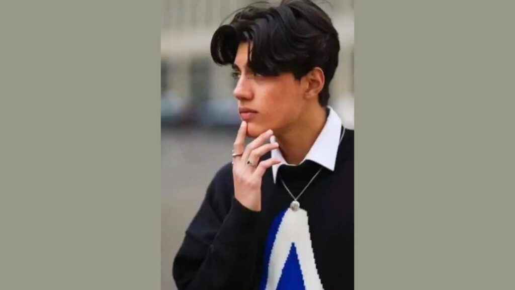  Middle Part with Fringe