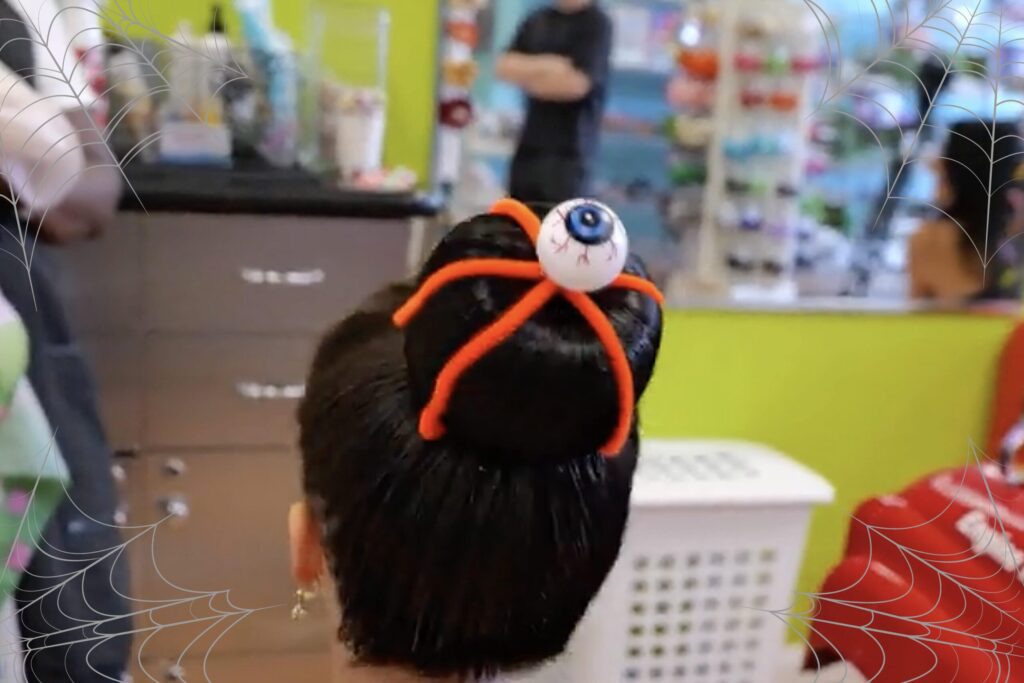 Twisted Spider Bun Pigtails